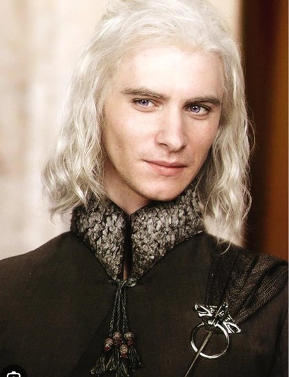 /r/freefolk - Can we talk a little more about Viserys Targaryen? | /r/FreeFolk