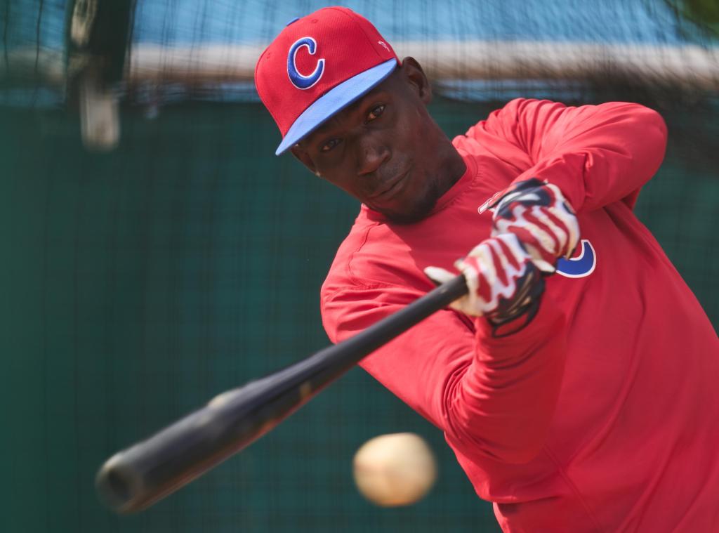 Cubanos esperan que tensión política no les impida sacar visas al Clásico Mundial