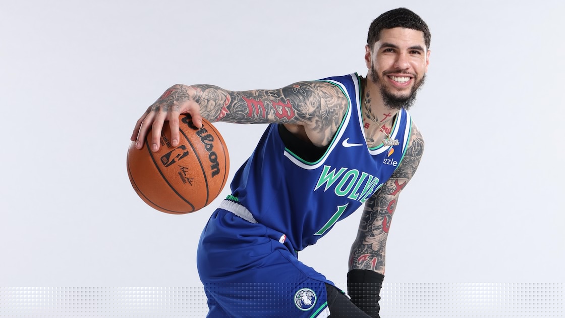 LaMelo Ball Signs His New Exclusive Shoes, Greets Fans in Puerto Rico Following Wolves-Hornets Trade