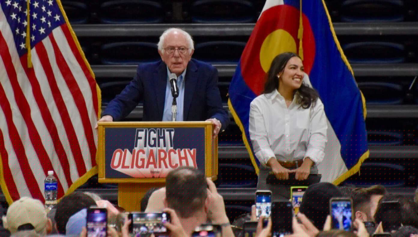 Bernie Sanders in trouble: Paid rally attendees hold vote to unionize