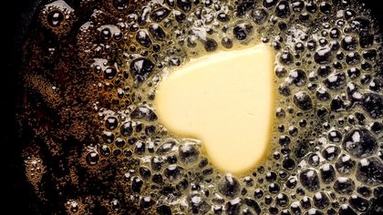 Gute Fette, schlechte Fette: Was nehmen wir fürs Braten, Backen oder das Frühstücksbrot? - Podcast