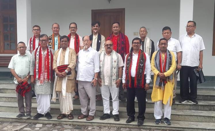 Kamrup Metropolitan Zila Sahitya Sabha delegates call on CM Rio