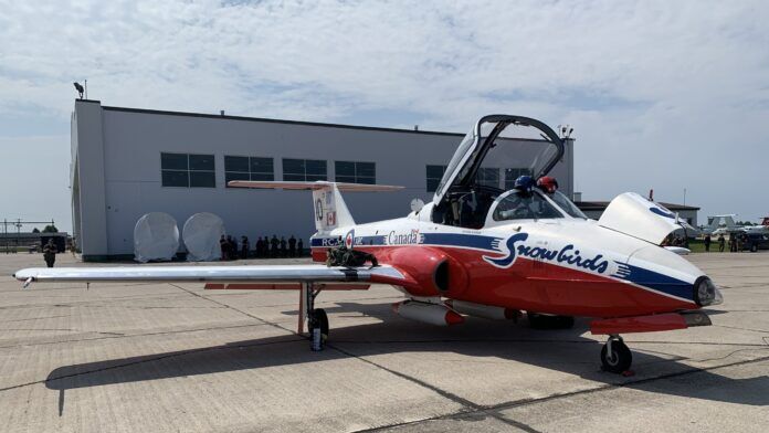 Hannu Estate proposing to donate CT-114 Tutor jet to Algonquin Highlands