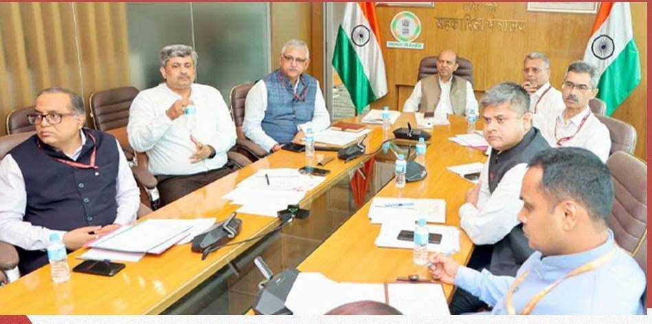 Secretary reviews Progress of key initiatives with States, UTs