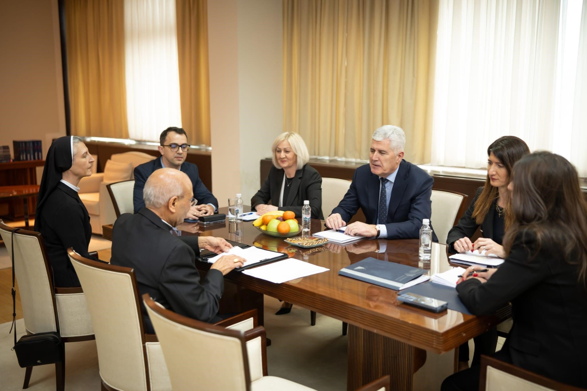 Čović i apostolski nuncij Chullikatt o političkim prilikama i ulozi vjerskih zajednica u BiH