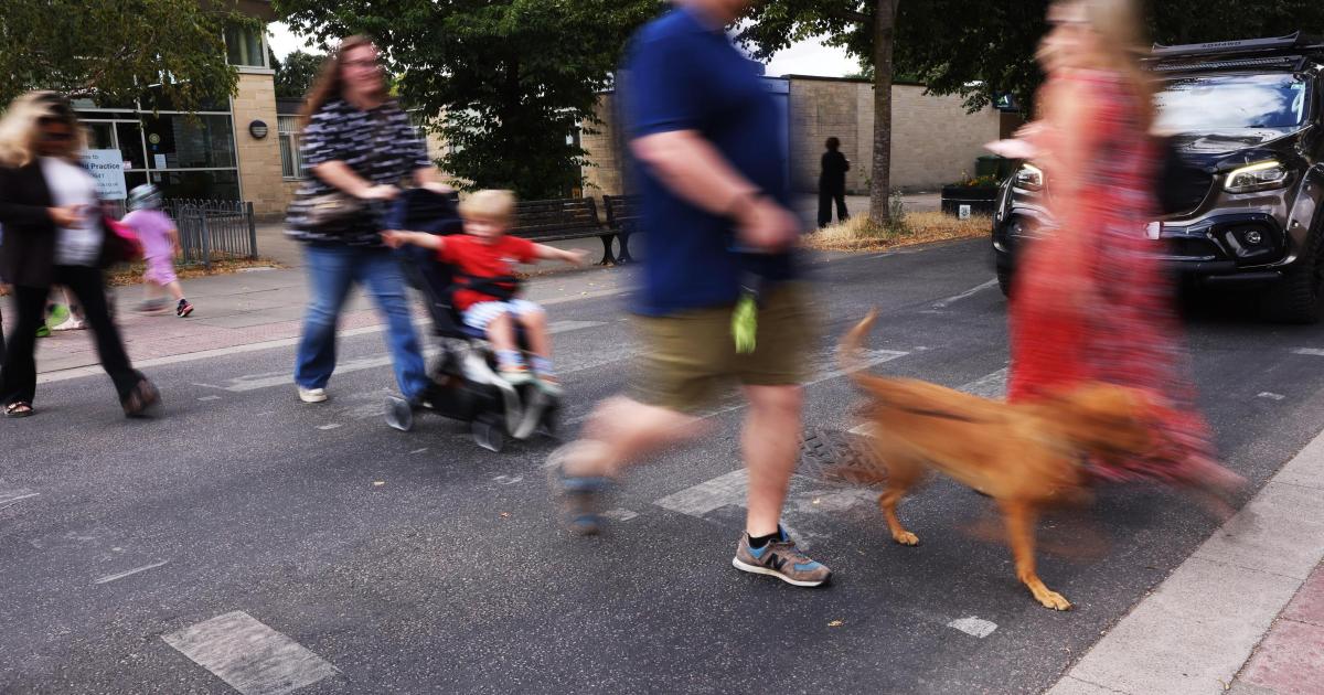 Injury fears over 'shocking' road near Oxfordshire town's shopping centre
