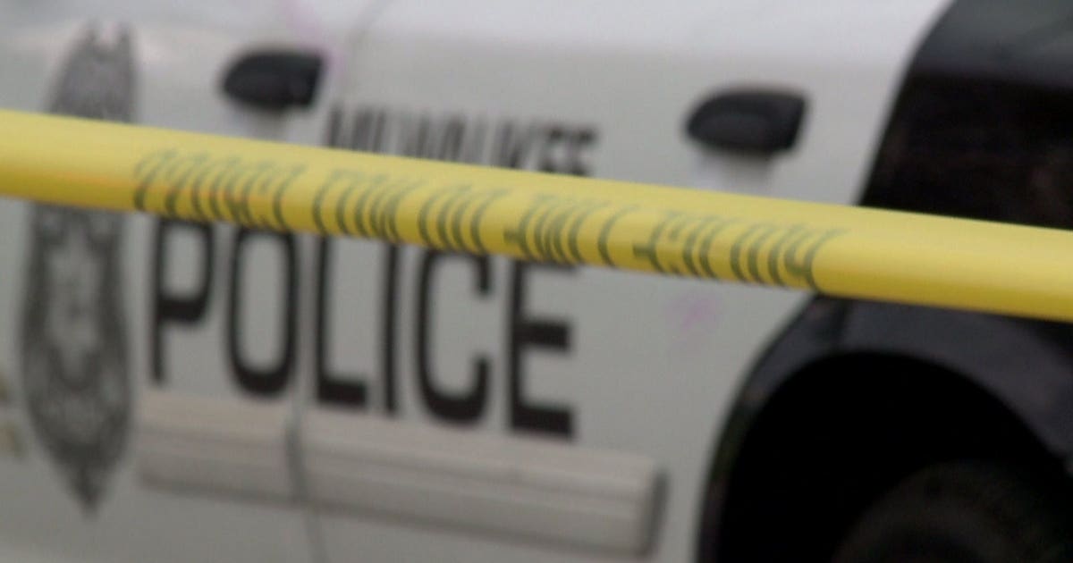 Milwaukee pedestrian shoots at reckless driver who nearly hit them