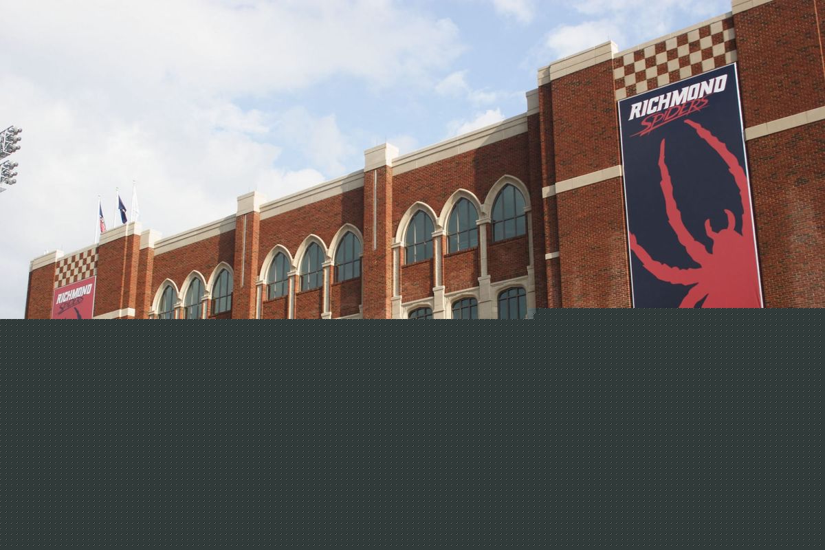 UR has a pile of money set aside for the children of Hungarian Reformed Church ministers. It can’t find any takers