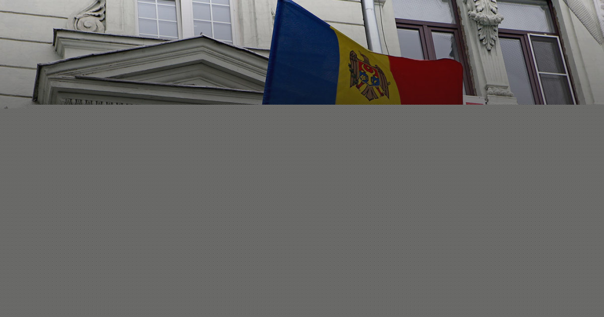 Moldova Recalls Ambassador in Moscow After Drone Crashes Near Border With Ukraine