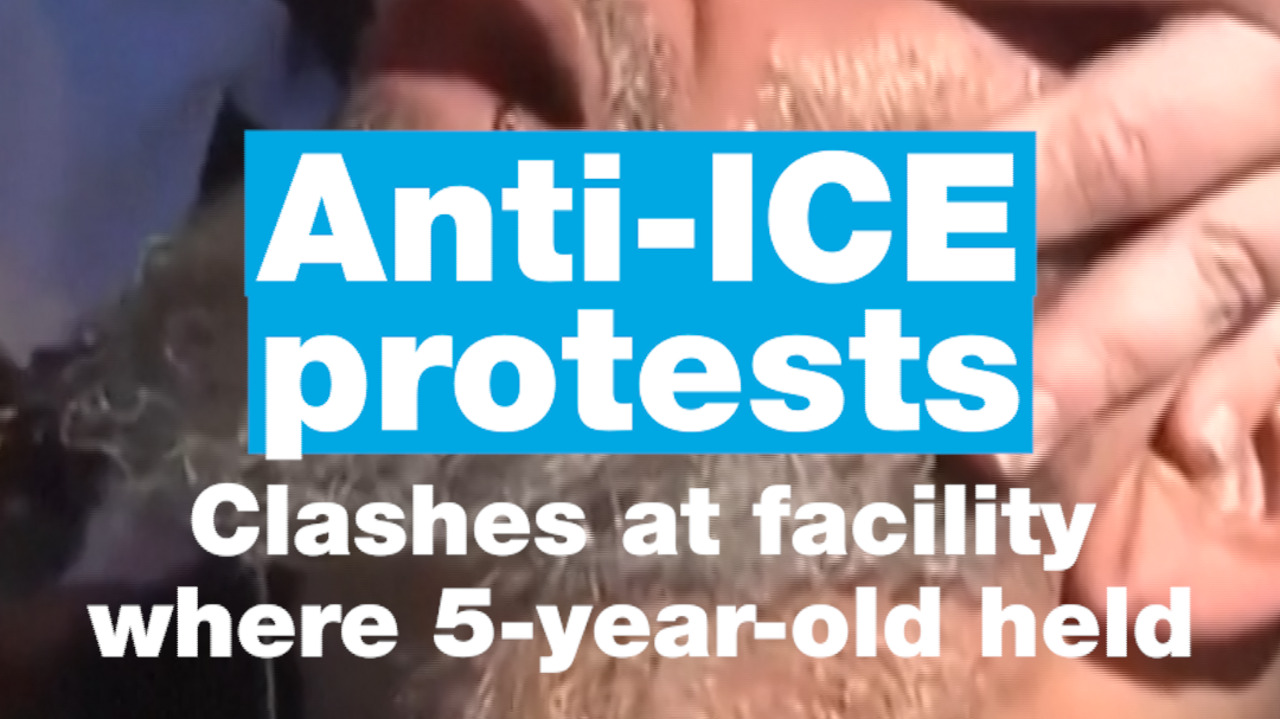 Texas police use tear gas to disperse anti-ICE protesters outside detention center
