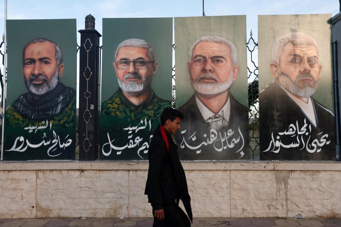 Hamas accetta “parti importanti” del piano di pace di Trump, ma il movimento resta diviso. Esclusiva del Wall Street Journal: tensioni interne tra ala politica e militare dopo l’annuncio di Doha (I. Smirnova)