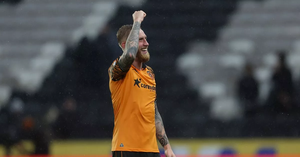 Chris Wilder makes Oli McBurnie transfer clear with should be at Sheffield United message