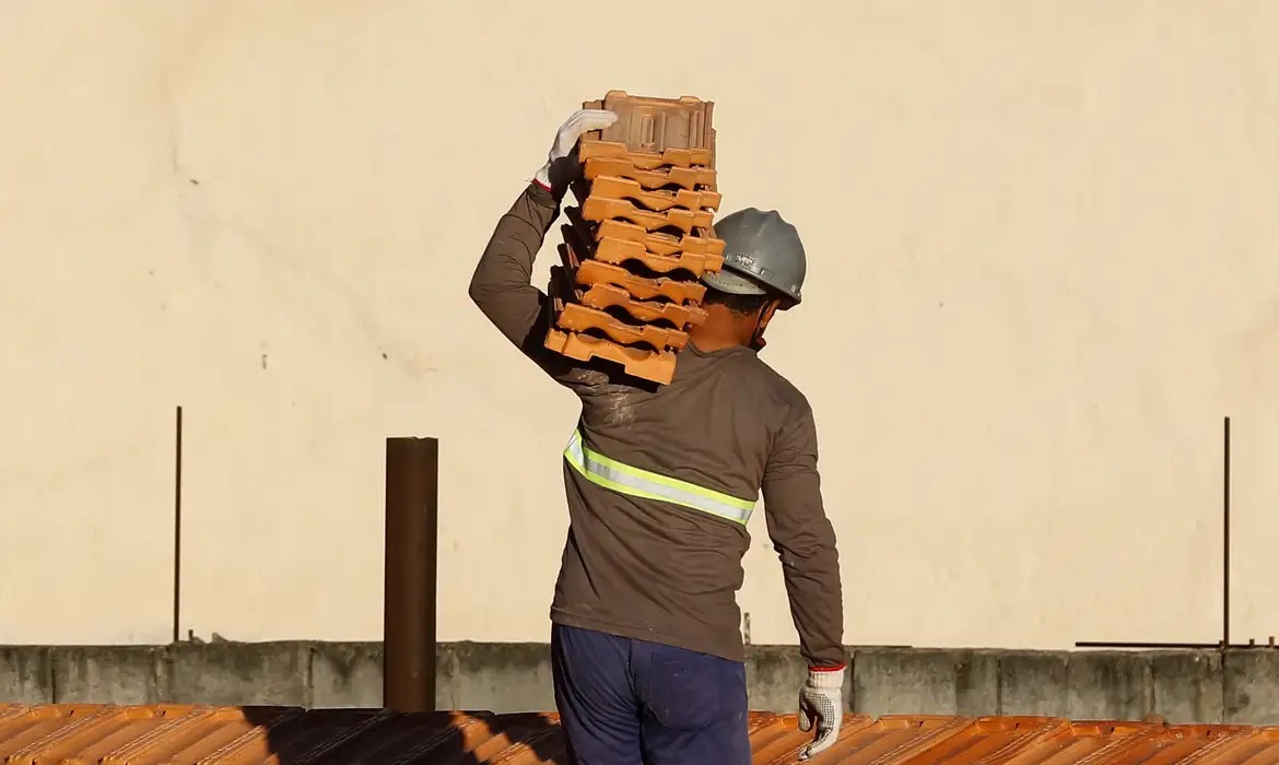 INCC/Sinapi sobe 0,44% em julho após avanço de 1,19% em junho