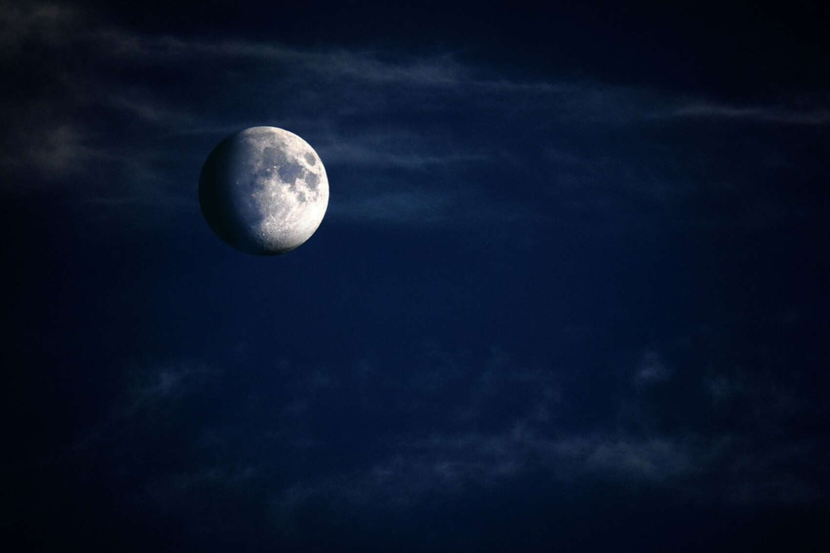China revela cómo es la cara oculta de la Luna: 100 grados más fría que la visible