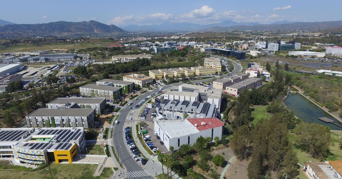Andalucía da un salto de tamaño: supera por primera vez las 5.500 empresas medianas y grandes