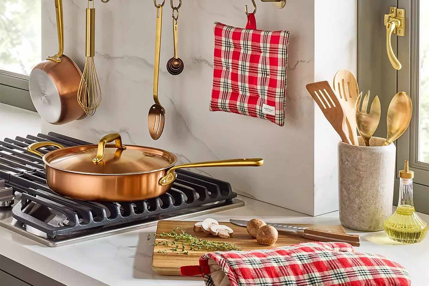40 Joanna Gaines Hearth & Hand Finds That Remind Us of Williams Sonoma but Start at Just $5
