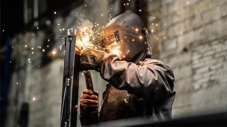 Euro Bölgesi`nde imalat sanayi PMI düştü