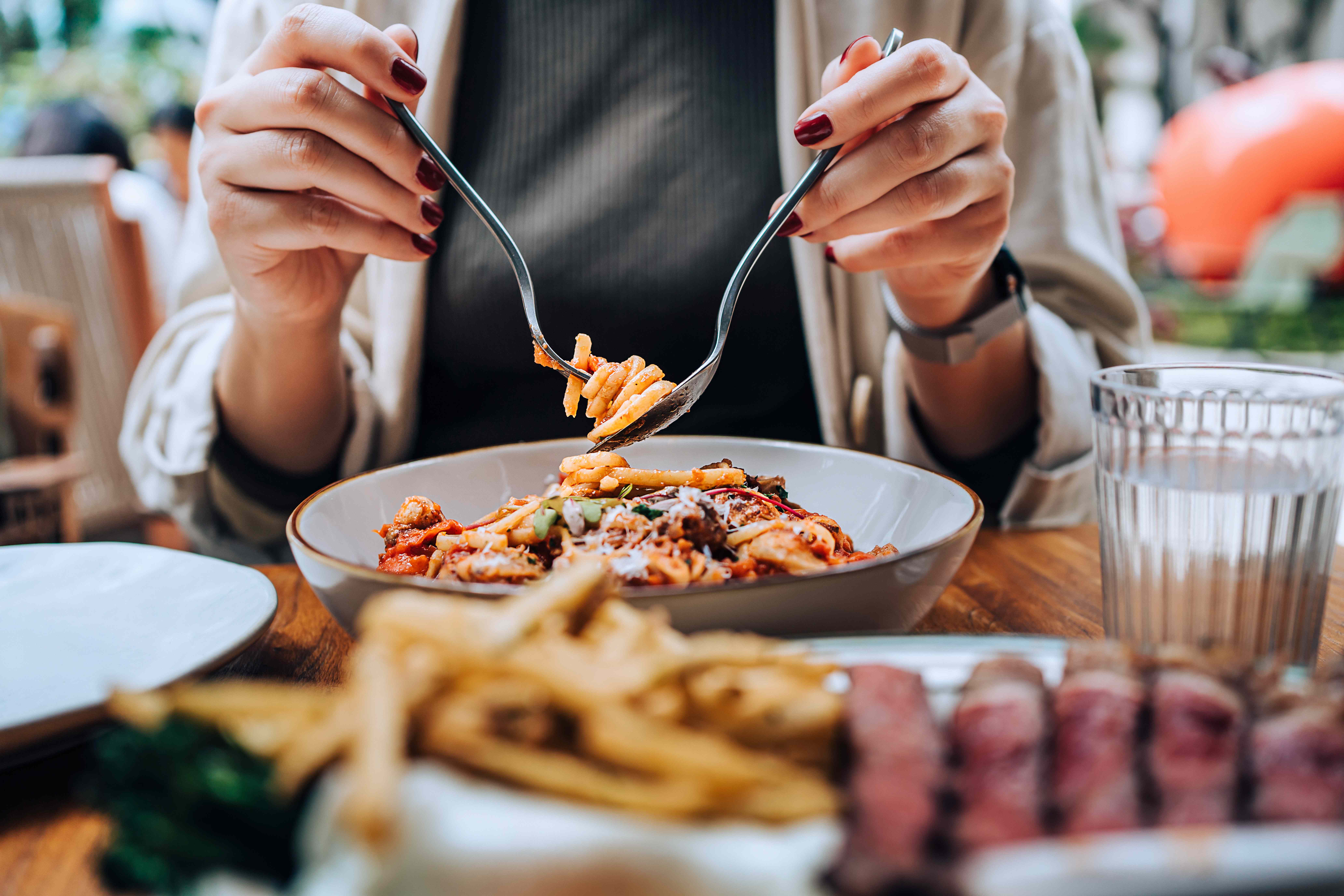 Blood Sugar Spikes After Meals May Raise the Risk of Alzheimer's Disease