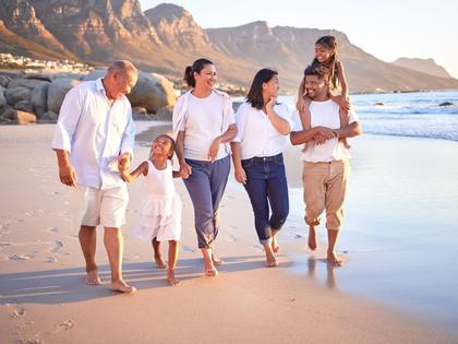 Smile: AI Analyzed Whether You Really Enjoyed That Family Beach Vacation
