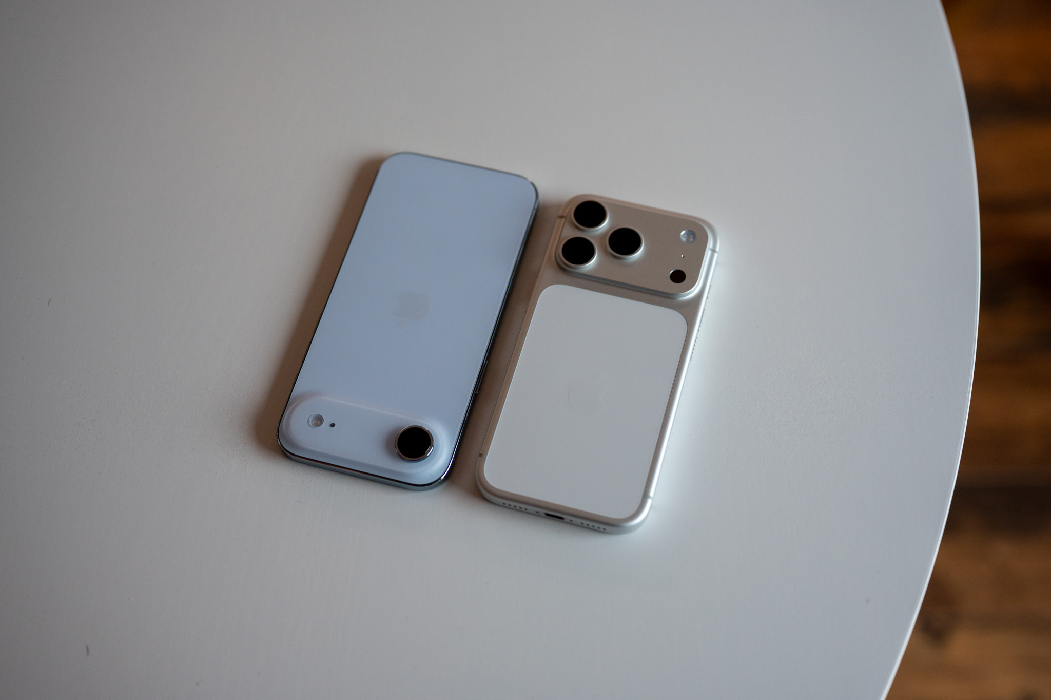 Jak špatně se prodává iPhone Air? Toto srovnání vám vyrazí dech