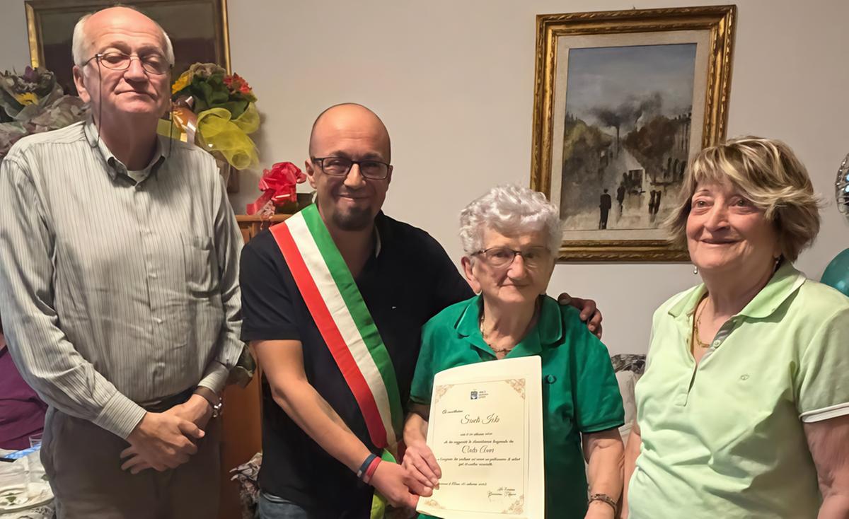 Jole festeggia il primo secolo. Il sindaco: "Sei un patrimonio"