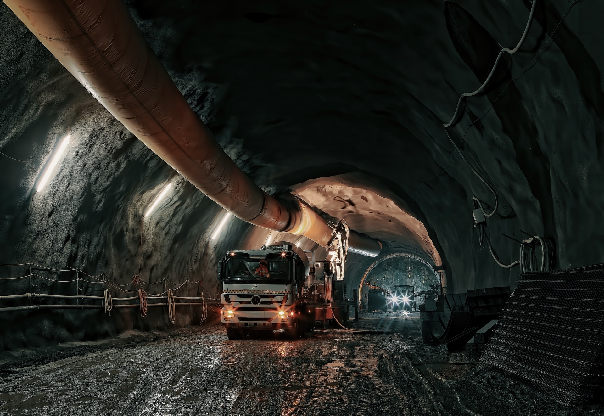 Analysts Remain Bullish on Agnico Eagle Mines Limited as They Raise Their Price Targets
