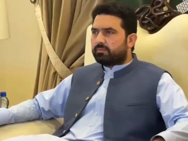 Protests mark Imran's third year in jail