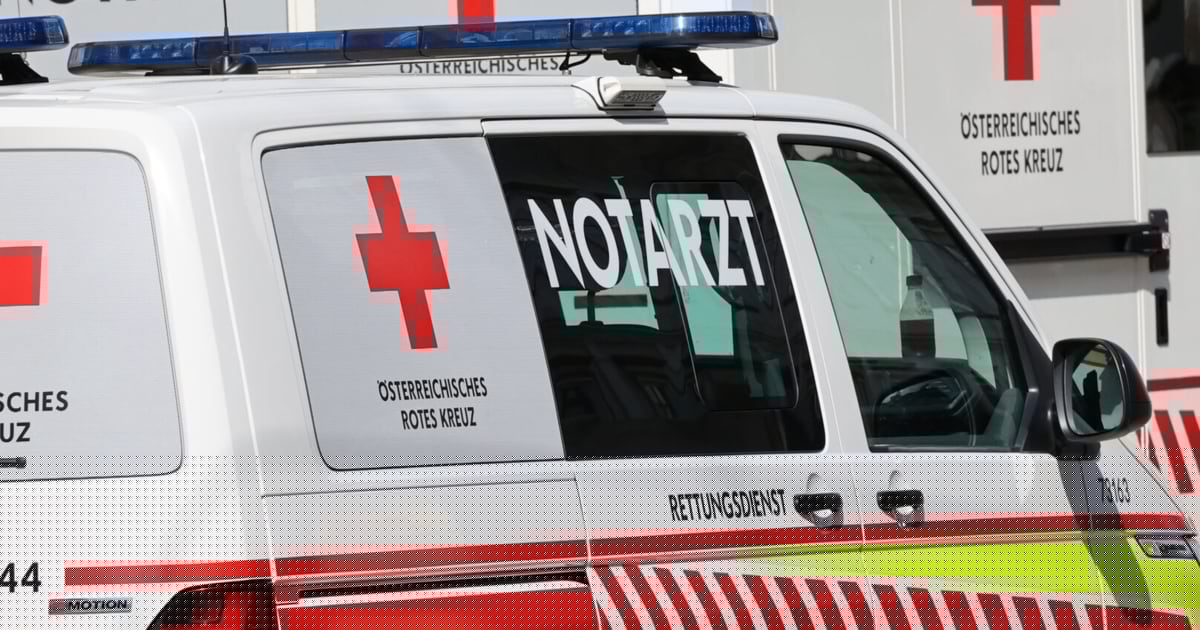 Tragischer Unfall - Mopedlenker (16) kracht frontal gegen Baum: Tot