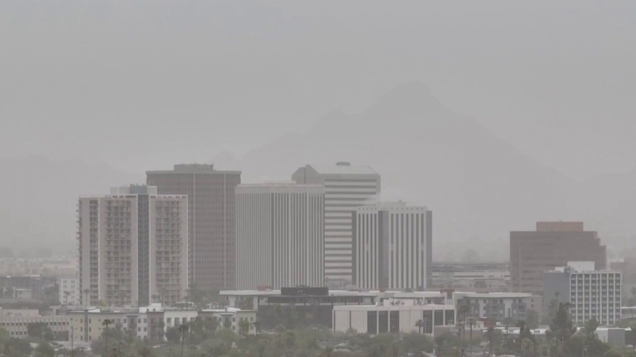Phoenix air quality drops to hazardous levels