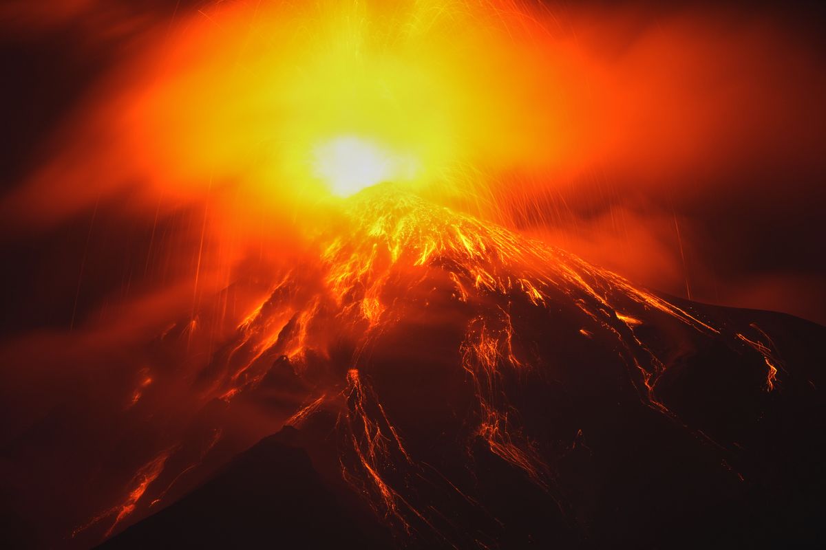 Guatemala is on alert and evacuates hundreds of villagers after eruption of the Fuego volcano erupts