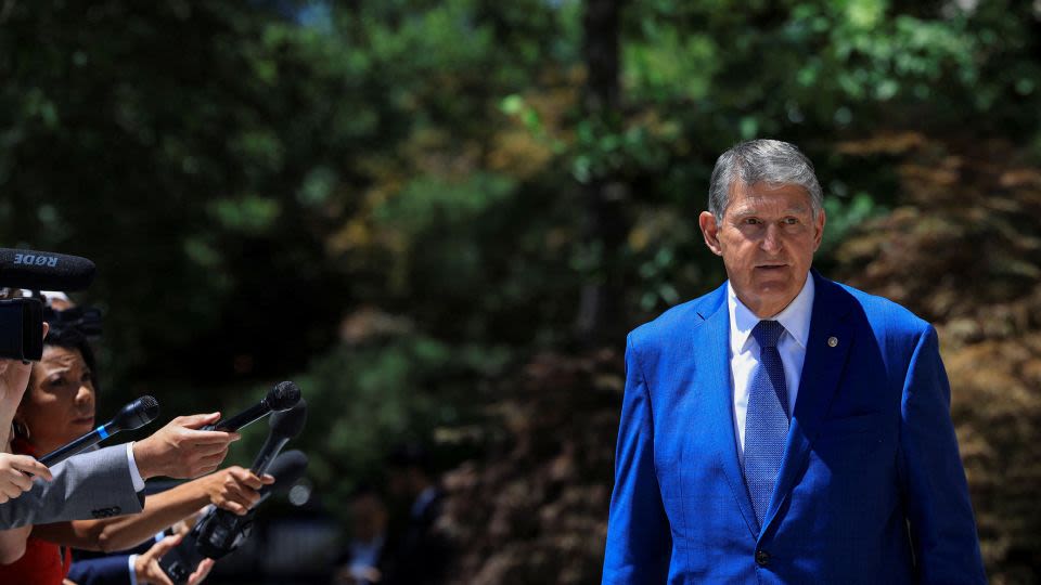 Joe Manchin reenters the political orbit with a new independent experiment