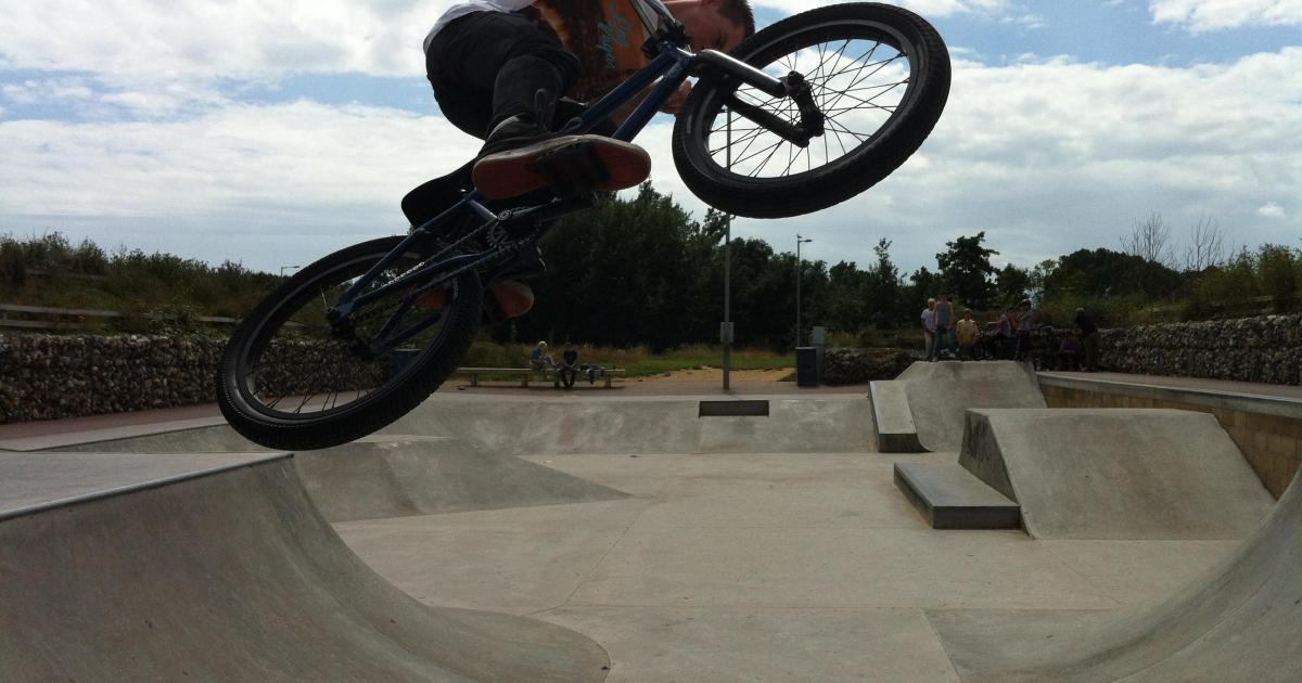 Skatepark can use floodlights later in the evening despite light pollution concerns