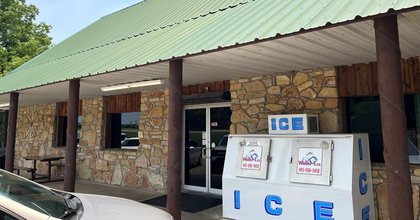 People Drive From All Over Oklahoma To Eat At This Iconic Pie Shop