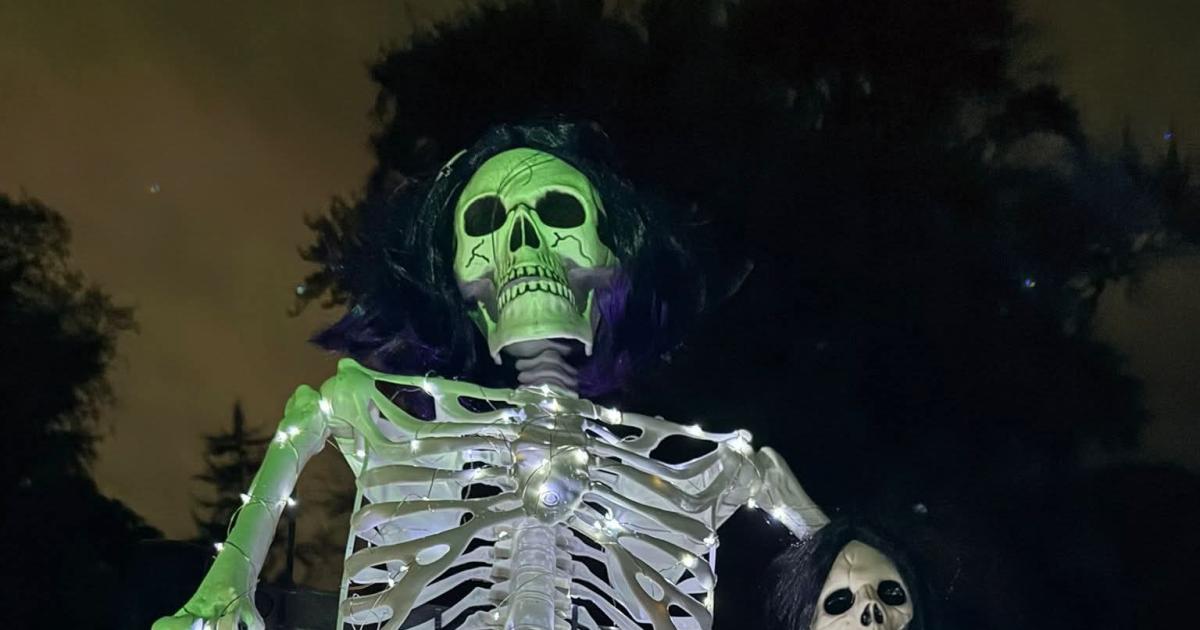 Glowing Halloween mini golf comes to Newport