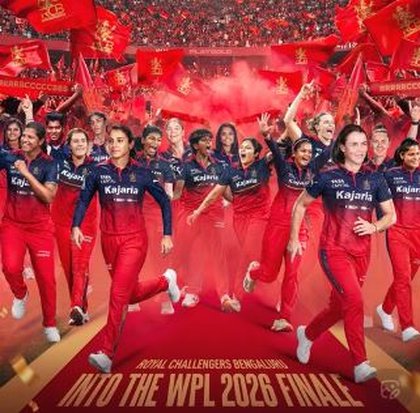 De Klerk, Harris star as RCB hammer UP Warriorz to enter WPL final