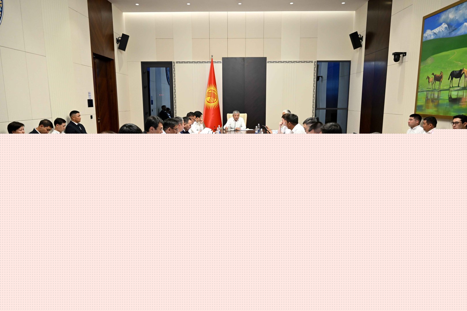 Kyrgyzstan holds meeting on ensuring stable fuel supplies to market