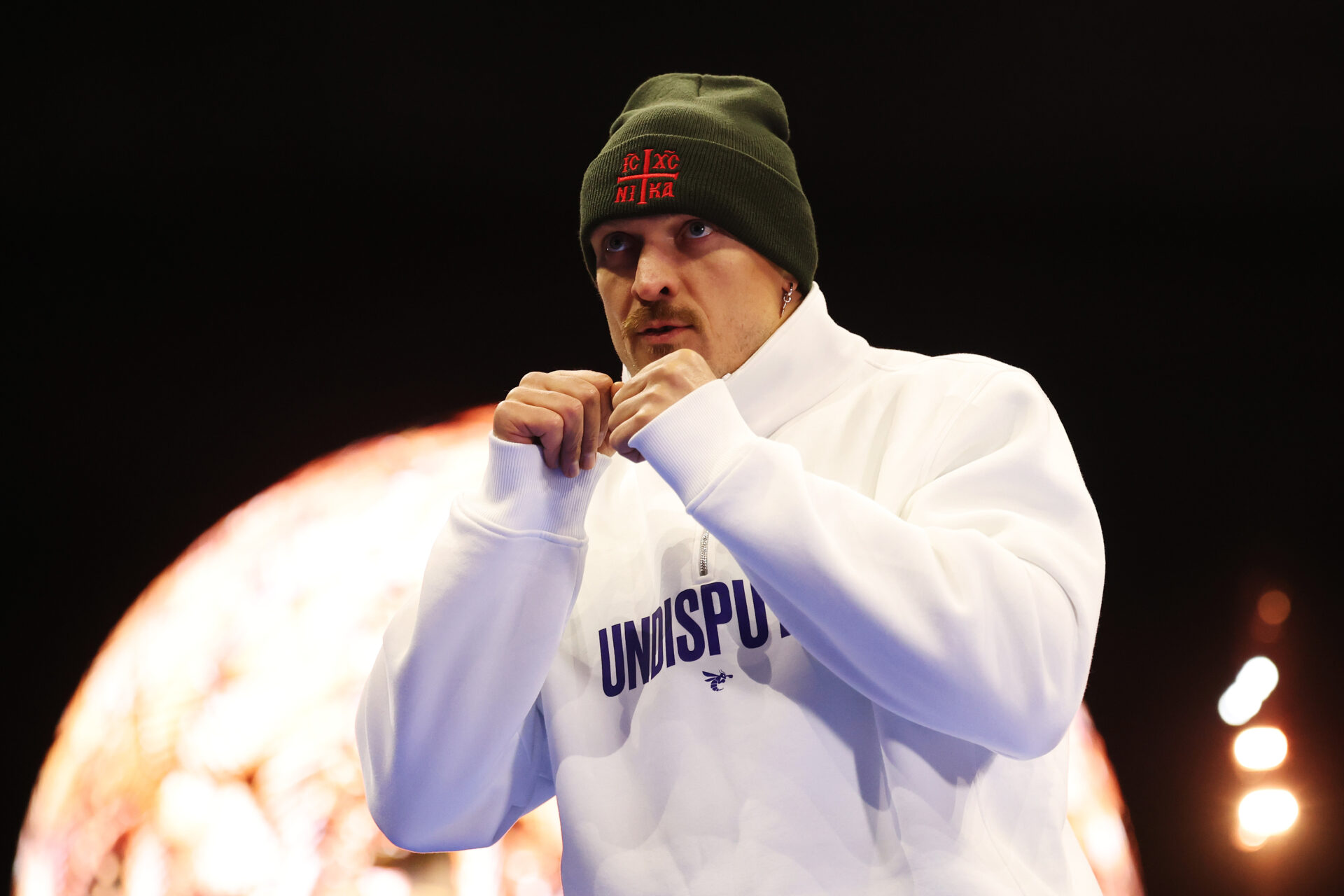 Oleksandr Usyk issued big threat on future by relative of one of his biggest boxing enemies