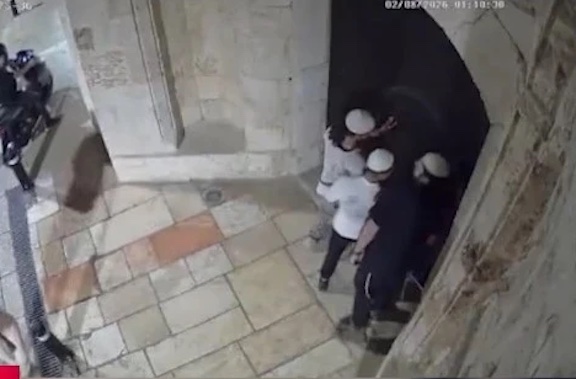 Police Arrest Six Spitting, Throwing Rocks at Armenian Church in Jerusalem’s Old City