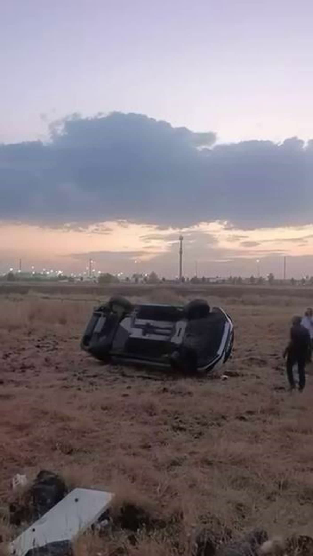 Diyarbakır'da Otomobil Tarlaya Uçtu: 1 Yaralı