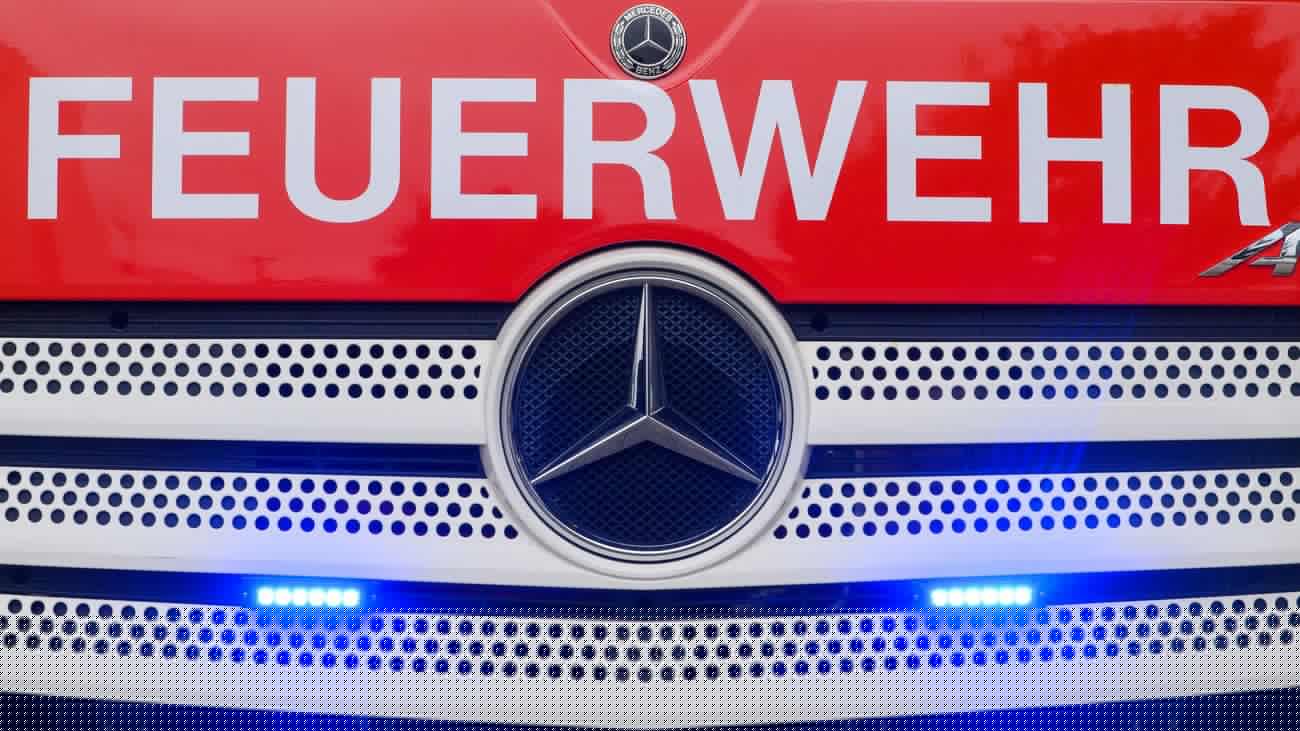 Brand: Feuer zerstört Ballenpresse und Feldhäcksler – hoher Schaden
