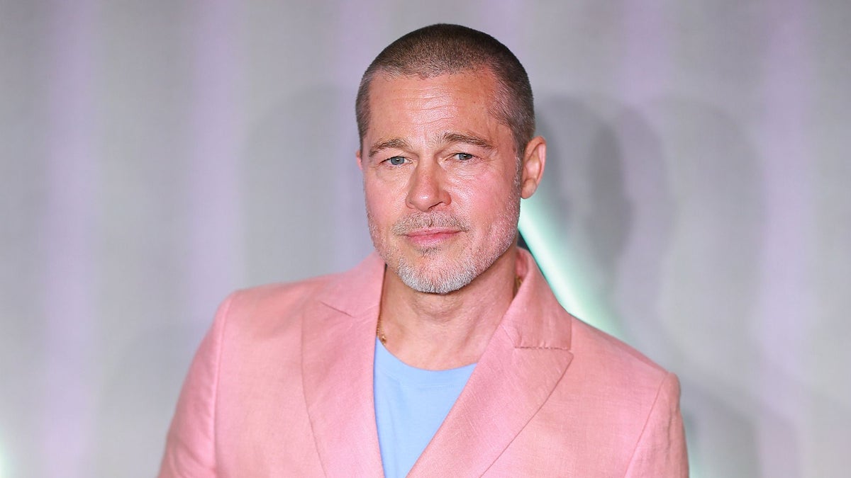 Brad Pitt confiesa que ha vuelto a beber tras 7 años sobrio, una década después del incidente en el avión que precipitó su divorcio
