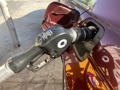 California Republicans Call For Emergency Session On Refinery Closures