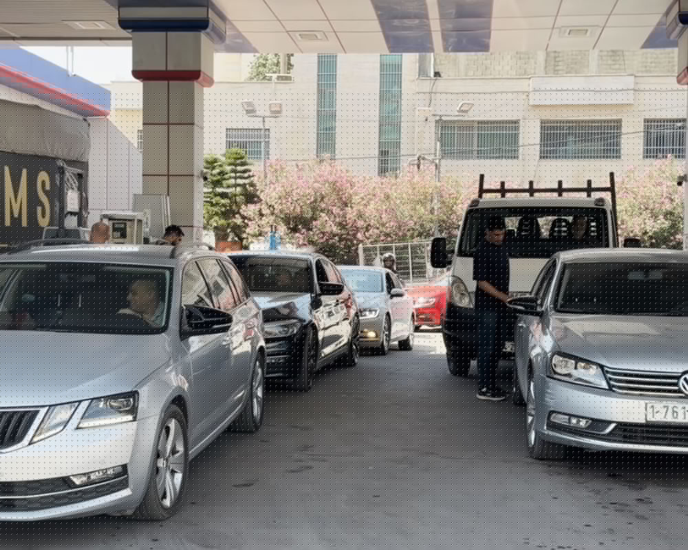 تقرير PNN: أزمة الوقود تعمّق معاناة المواطنين في ظل نقص الإمدادات وارتفاع الأسعار ...شاهد الفيديو